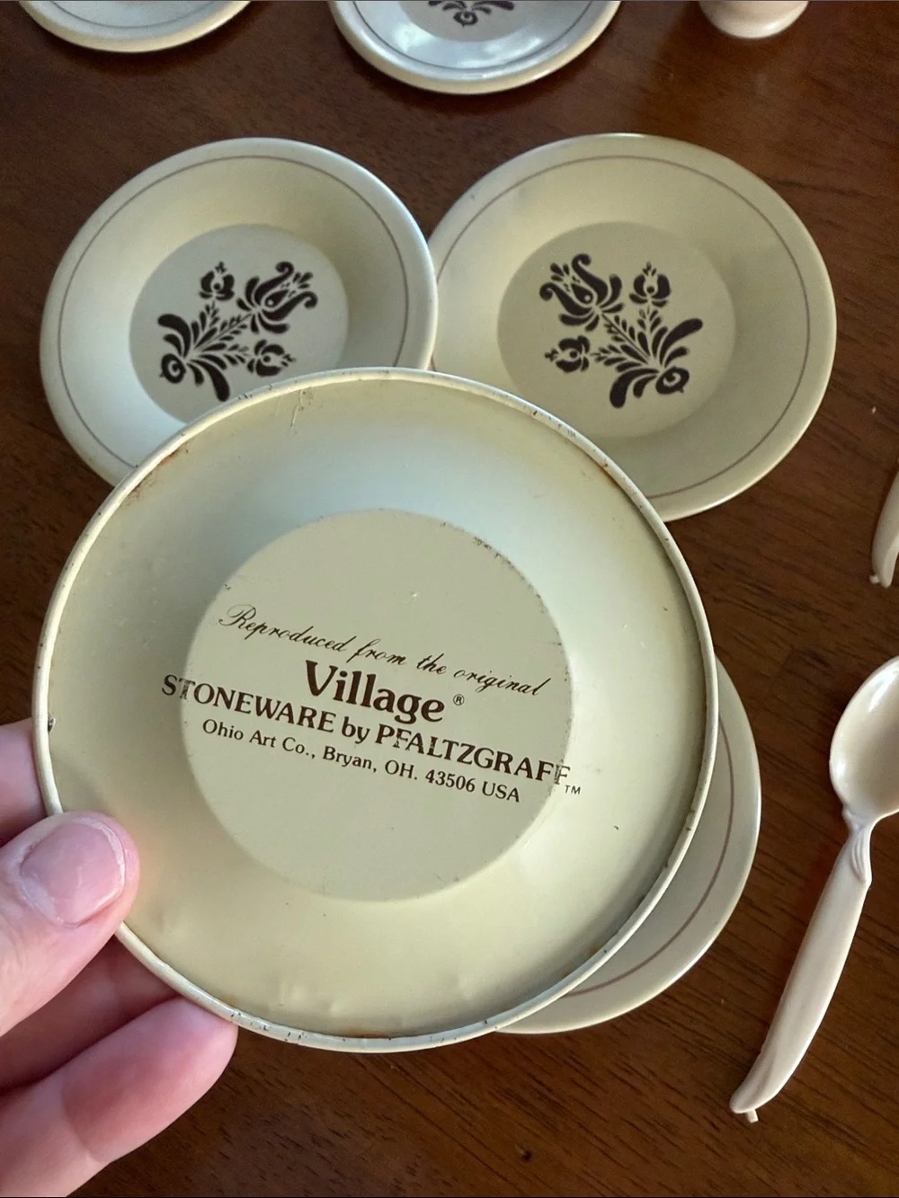 Pfaltzgraph Village Metal Toy Dishes Set Plates Cups Flatware Vintage 80s as is